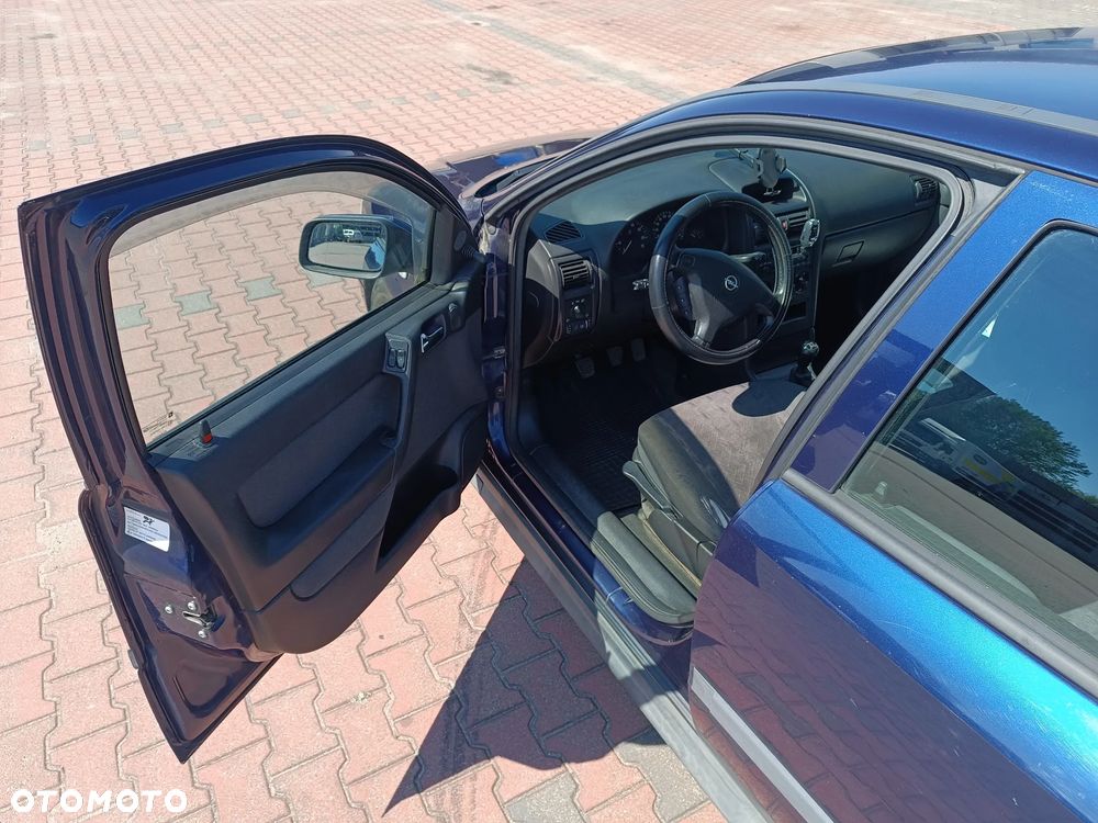 Opel Astra 1.4 Club - 12