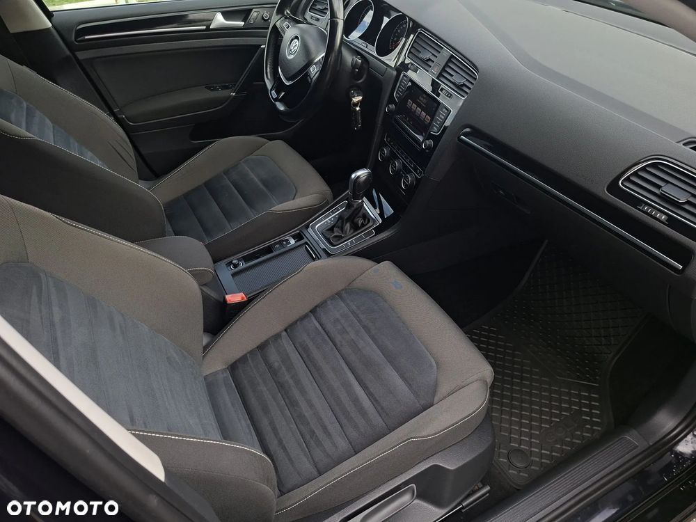 Volkswagen Golf 1.4 TSI ACT BlueMotion Technology DSG Highline - 20