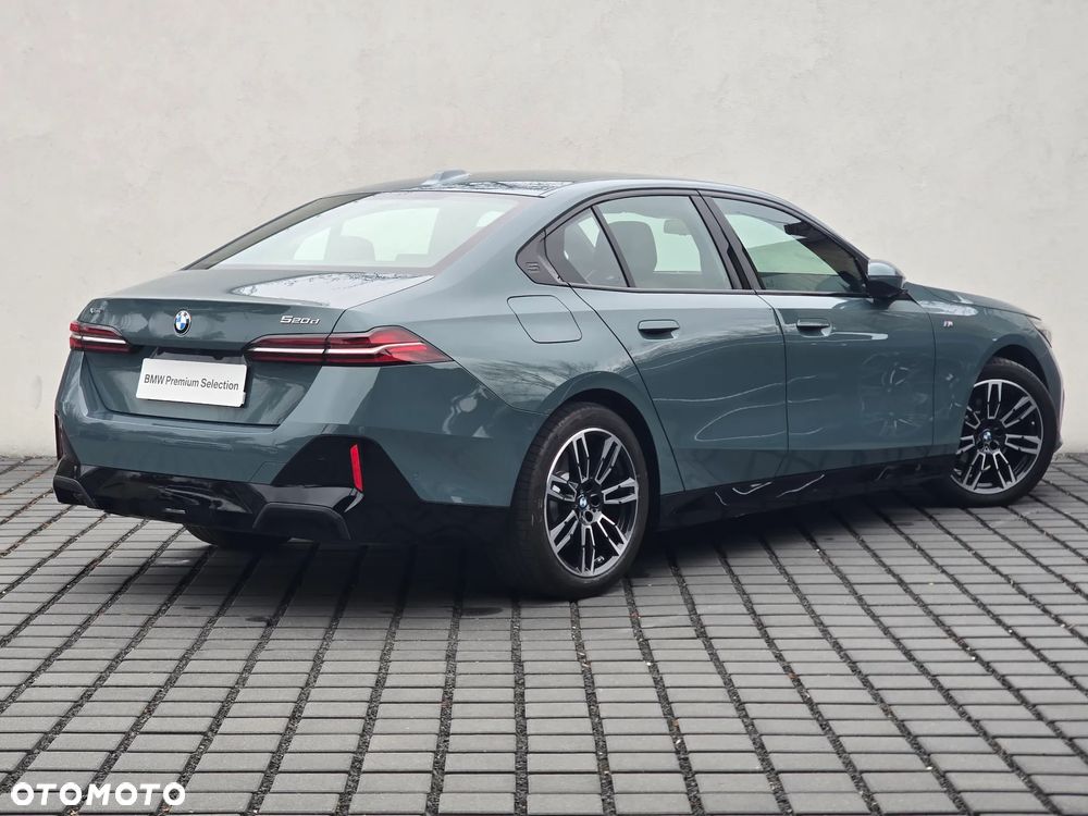 BMW Seria 5 520d xDrive mHEV M Sport - 2