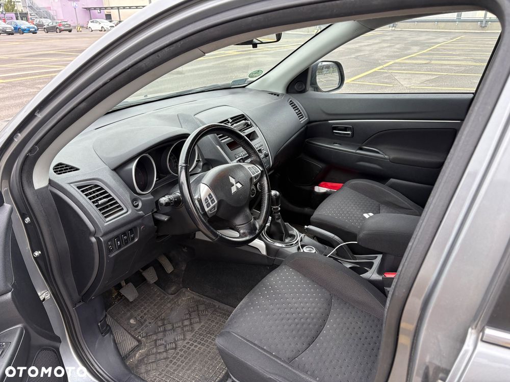 Mitsubishi ASX 1.8 DID Invite 4WD AS&G - 10