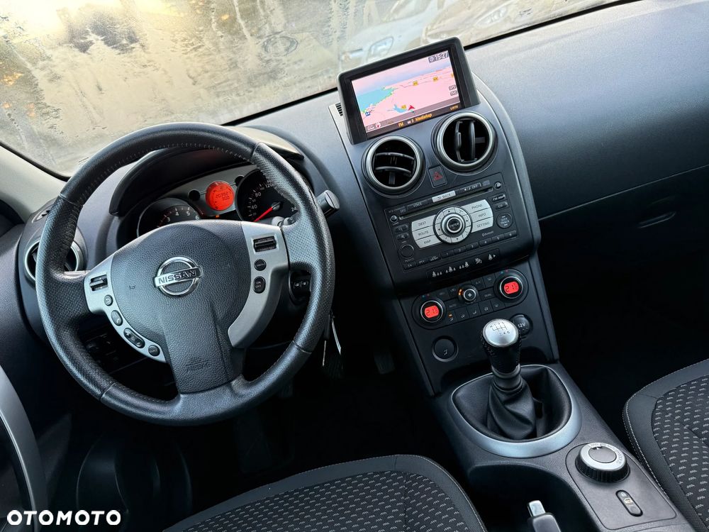 Nissan Qashqai - 22