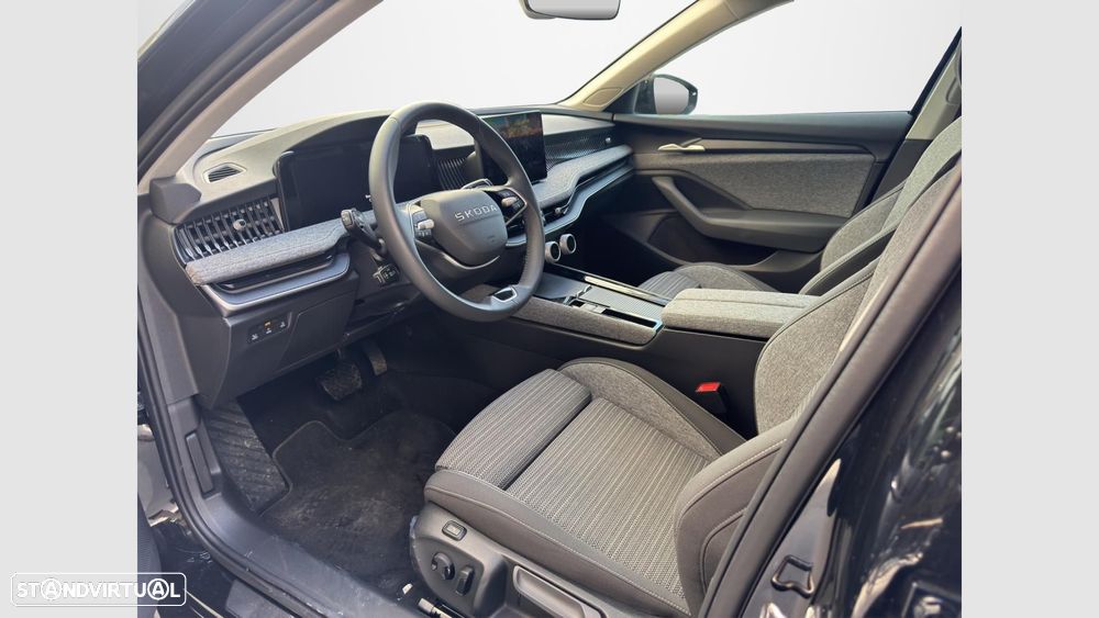 Skoda Superb 1.5 TSI iV Selection DSG - 10