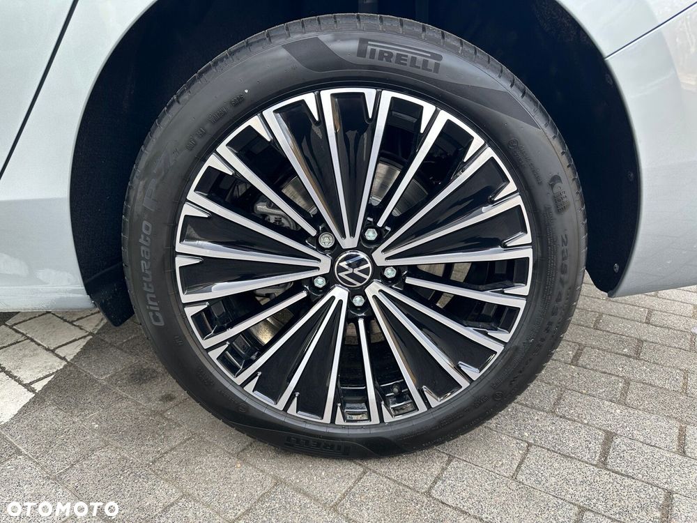 Volkswagen Passat - 34