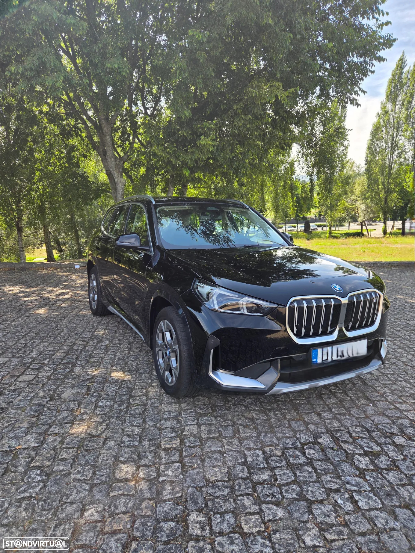 BMW iX1 xDrive30 xLine - 2