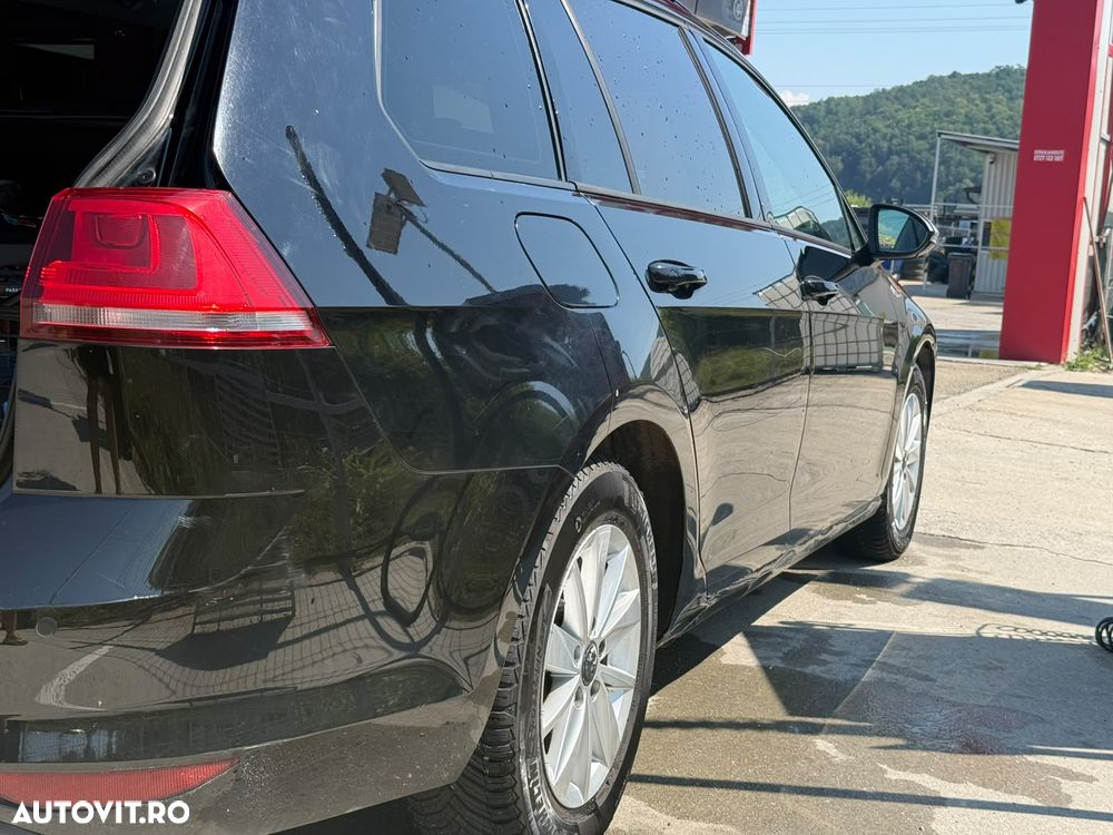 Volkswagen Golf 1.6 TDI DPF BMT DSG Comfortline - 24