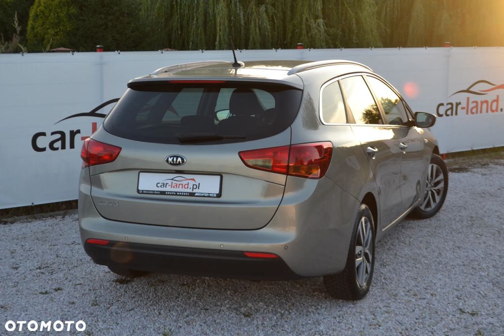 Kia Ceed 1.6 GDI Business Line - 11