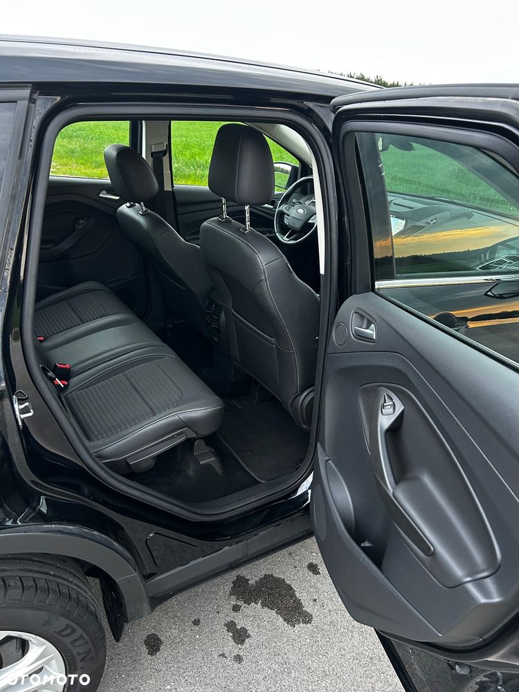 Ford Kuga 1.5 EcoBoost 4WD Titanium - 16