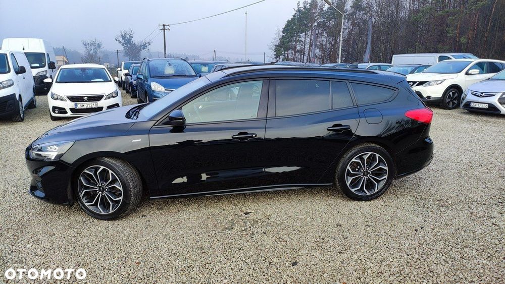 Ford Focus SW - 11