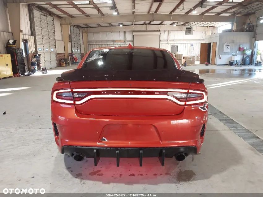 Dodge Charger 6.2 Hellcat - 11