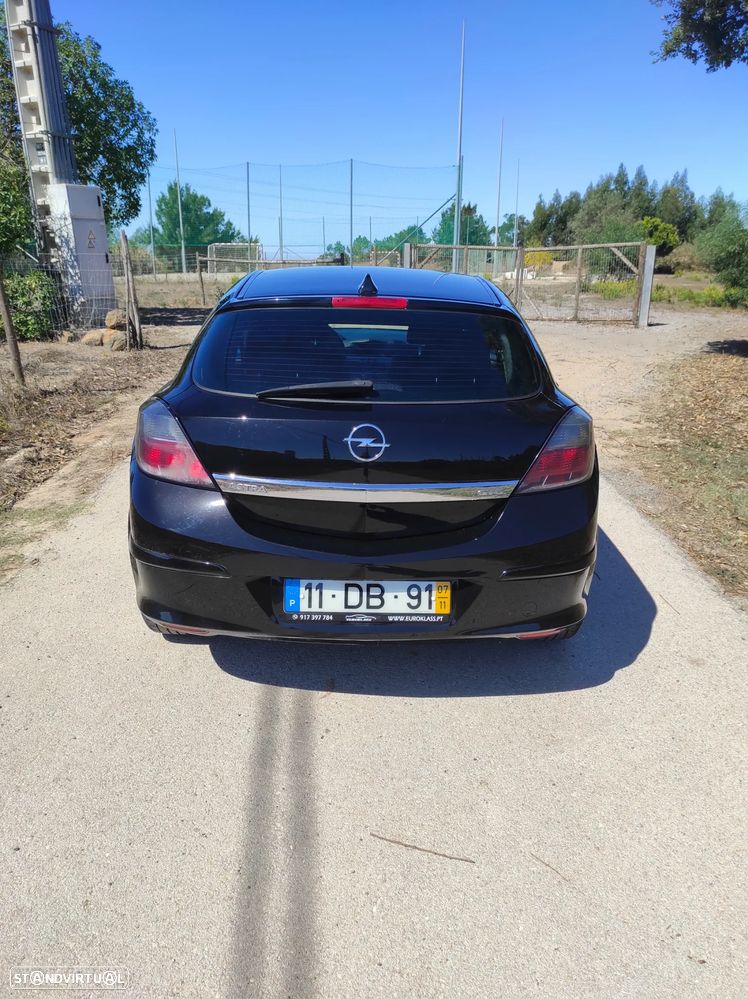 Opel Astra GTC 1.7 CDTi - 4