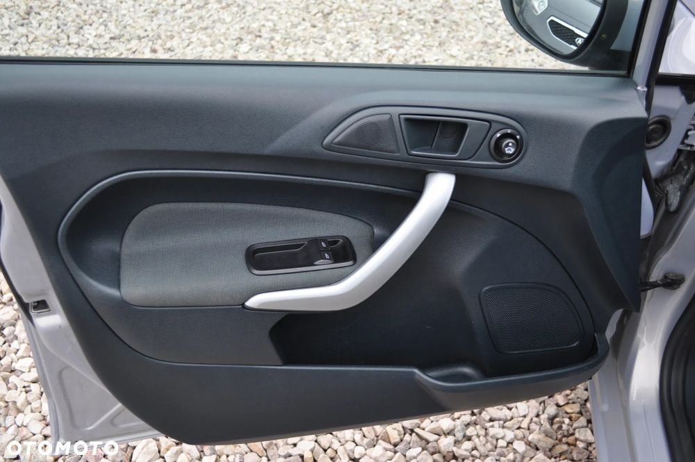 Ford Fiesta 1.25 Trend EU5 - 20