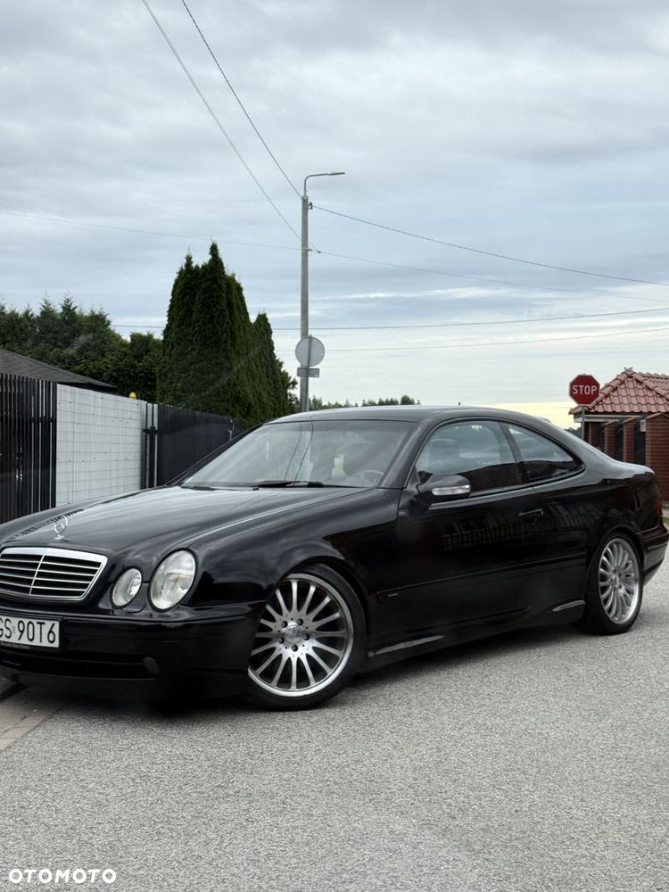 Mercedes-Benz CLK - 23