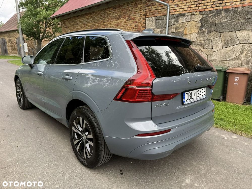 Volvo XC 60 B4 D Geartronic Momentum Pro - 5