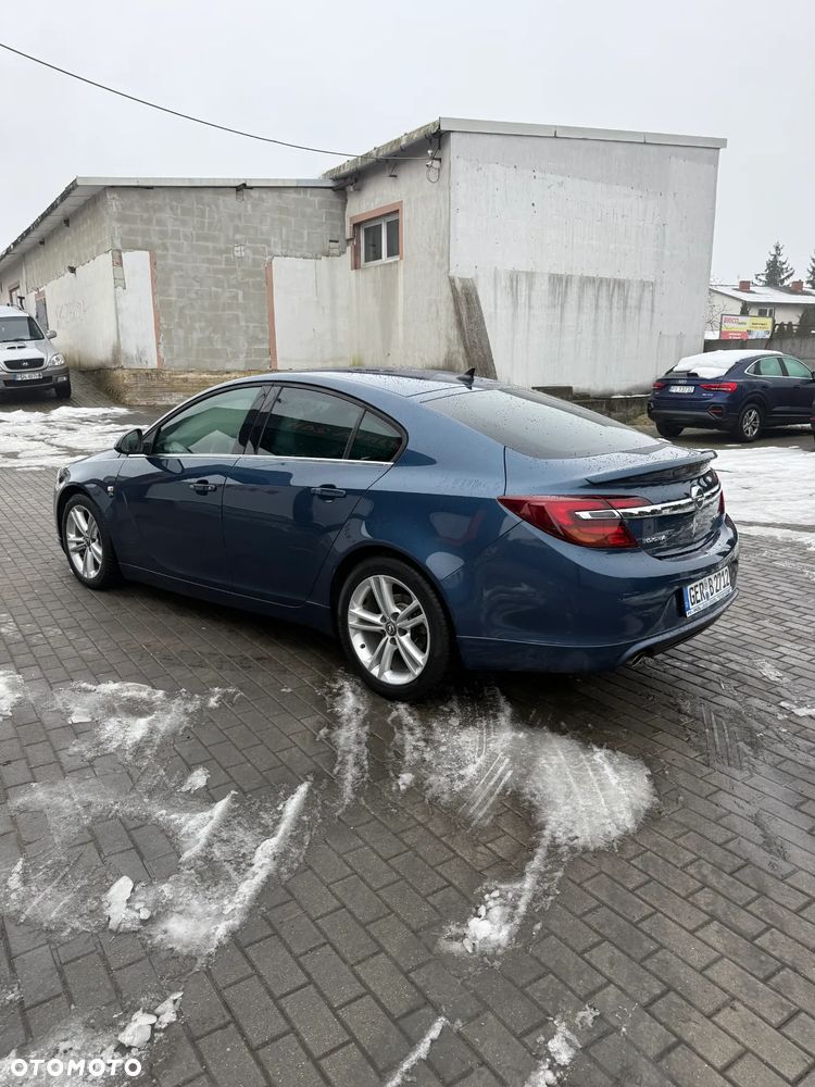 Opel Insignia - 12