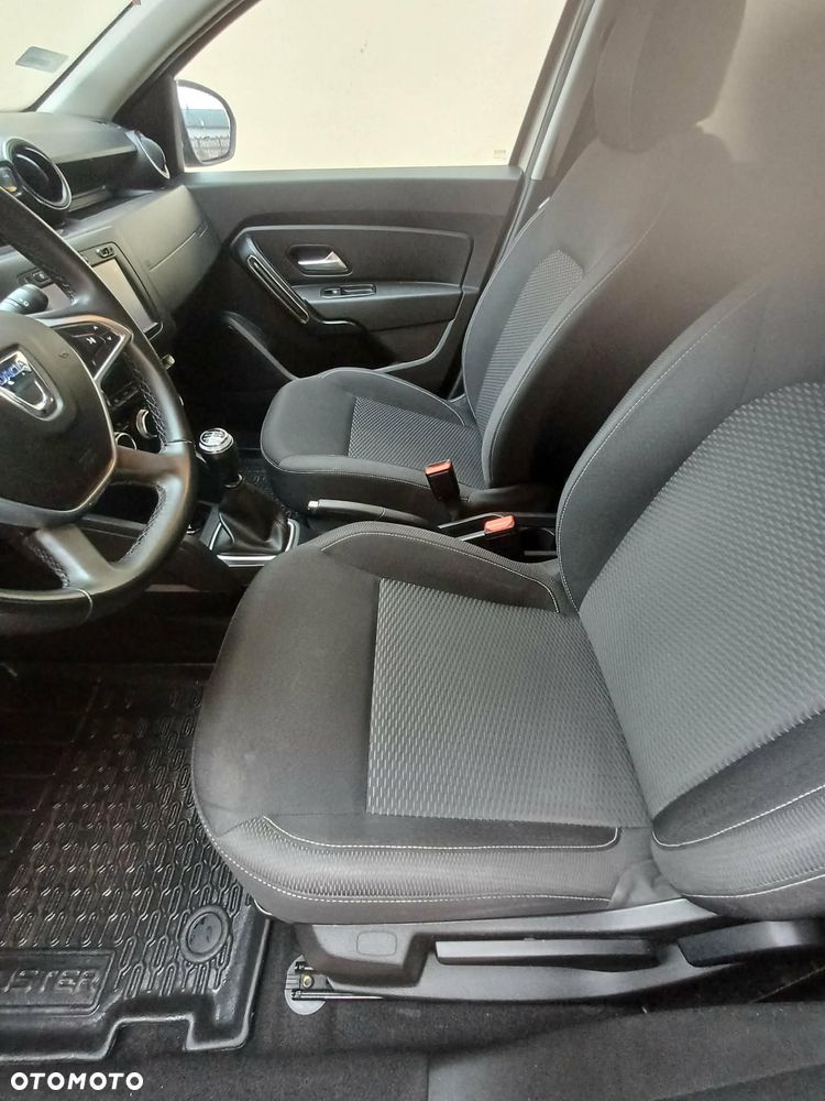 Dacia Duster 1.6 SCe Outdoor S&S - 9