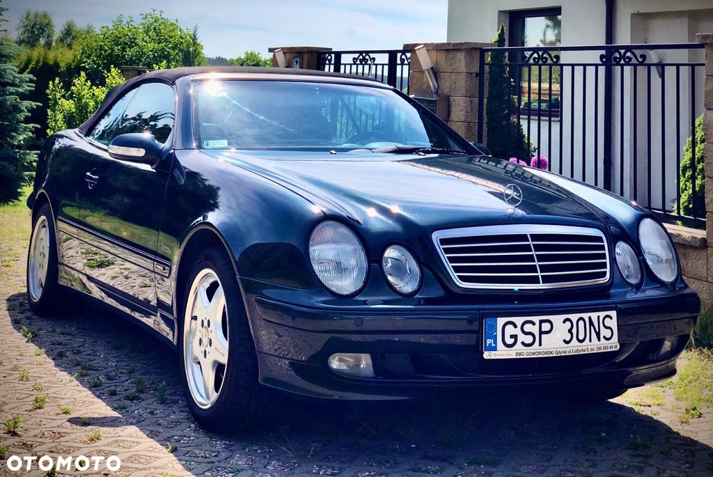 Mercedes-Benz CLK - 8