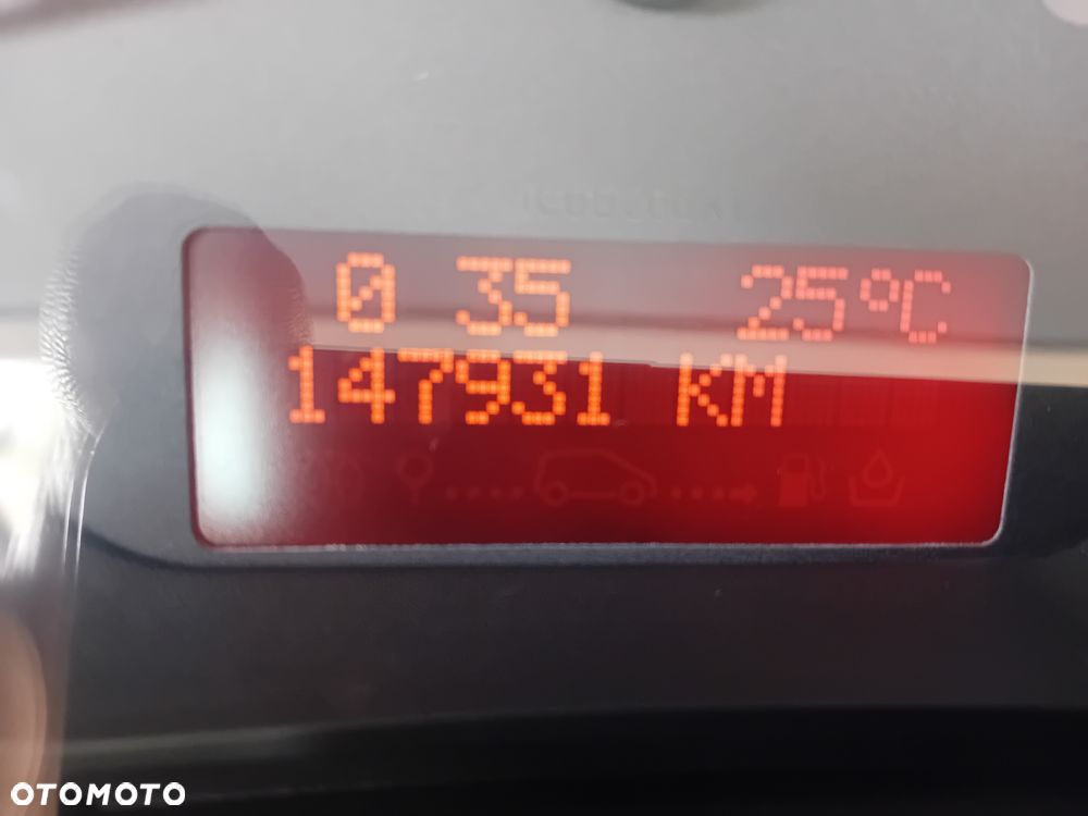 Renault Master - 25