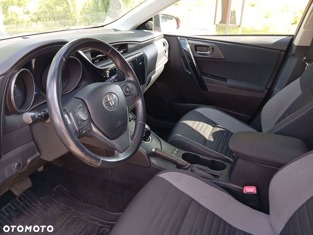 Toyota Auris - 9