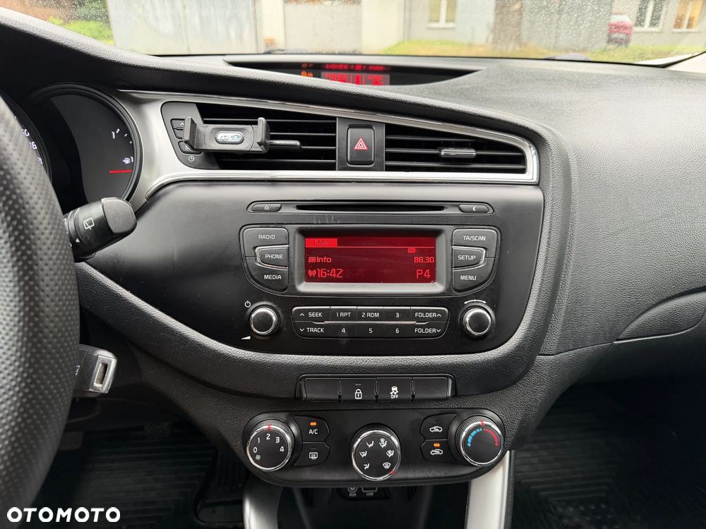 Kia Ceed 1.4 CRDi S - 24