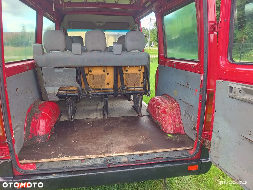 Volkswagen LT - 9