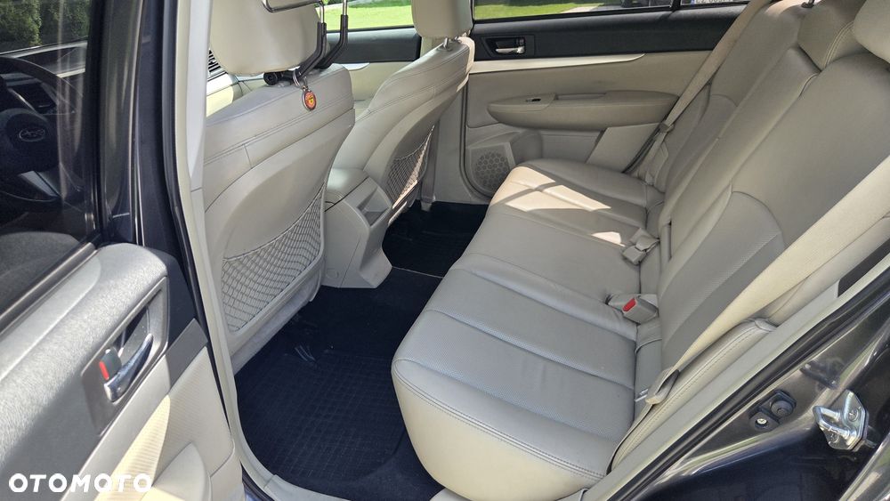 Subaru Outback - 4