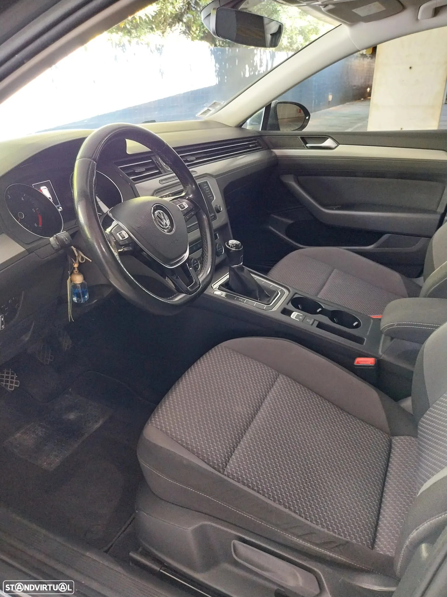 VW Passat Variant 1.6 TDI (BlueMotion ) Trendline - 6