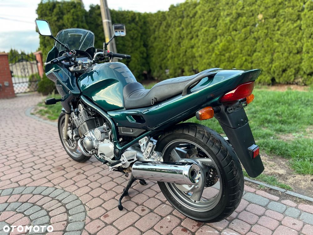 Yamaha XJ - 12