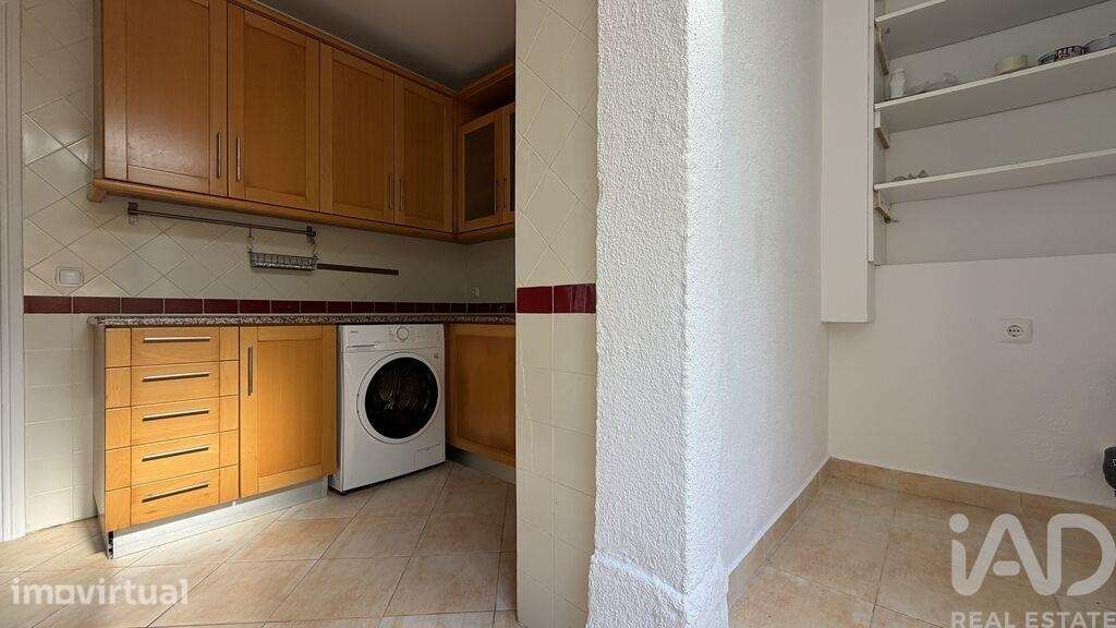 Apartamento T2 em Campo de Ourique - Grande imagem: 5/21