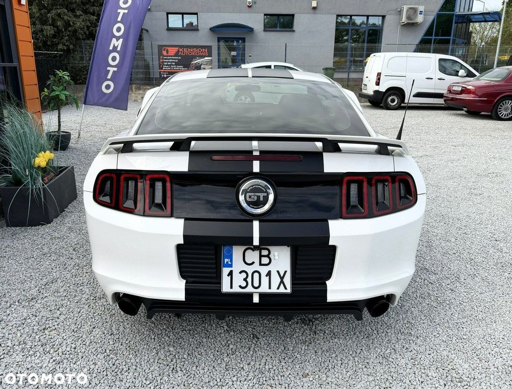 Ford Mustang - 37