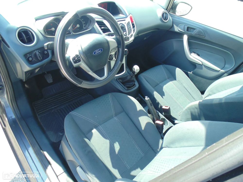 Ford Fiesta 1.25 Titanium - 17