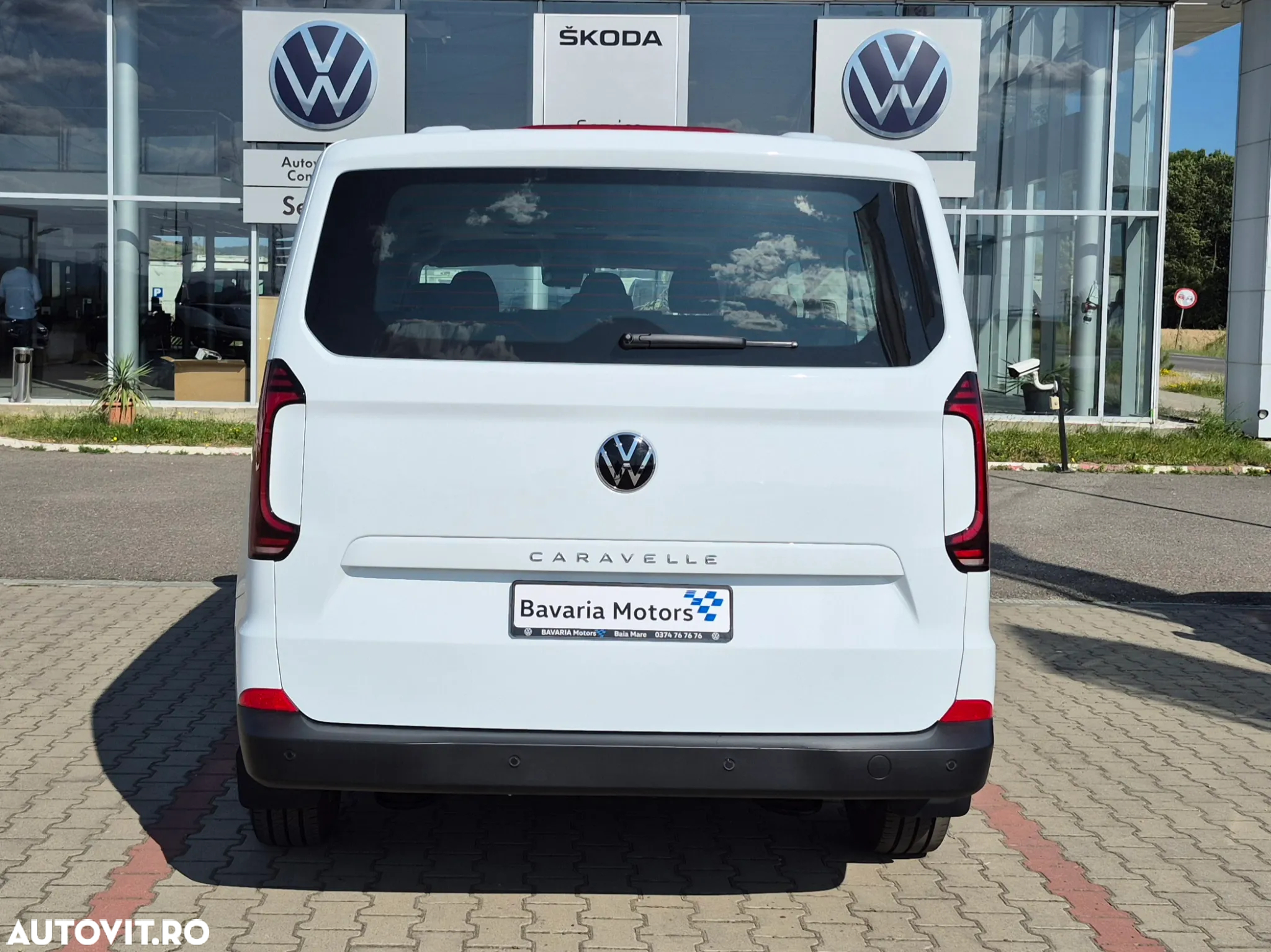 Volkswagen Caravelle - 19