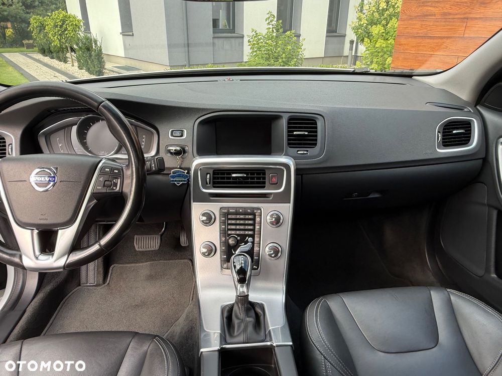 Volvo S60 T5 Drive-E R-Design Summum - 8