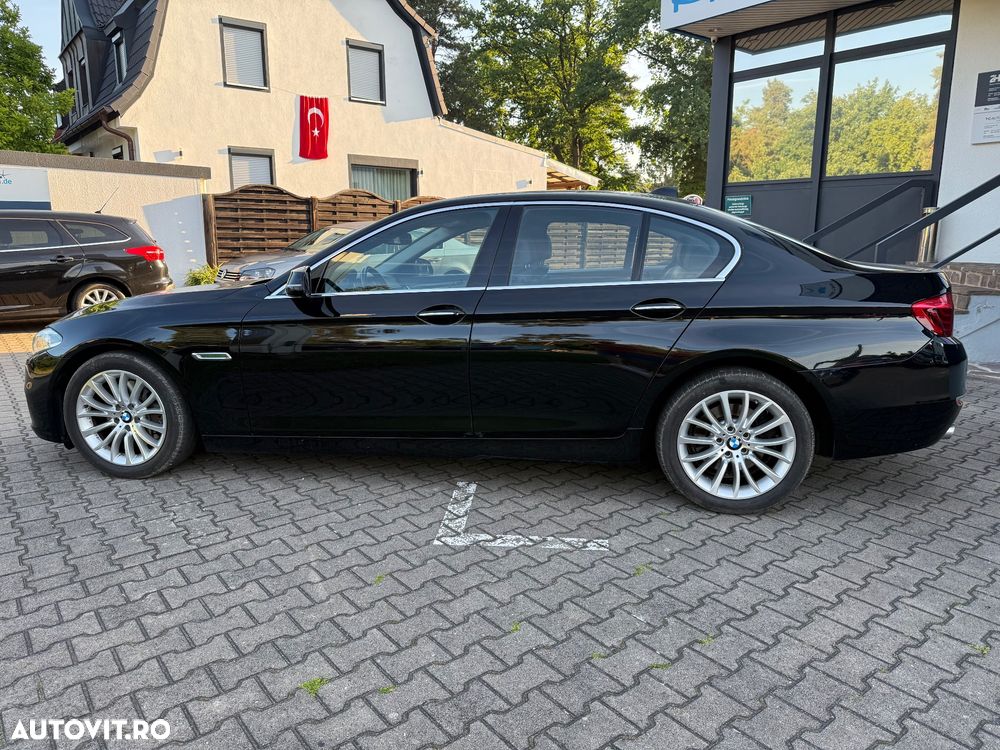 BMW Seria 5 525d Aut. Luxury Line - 11