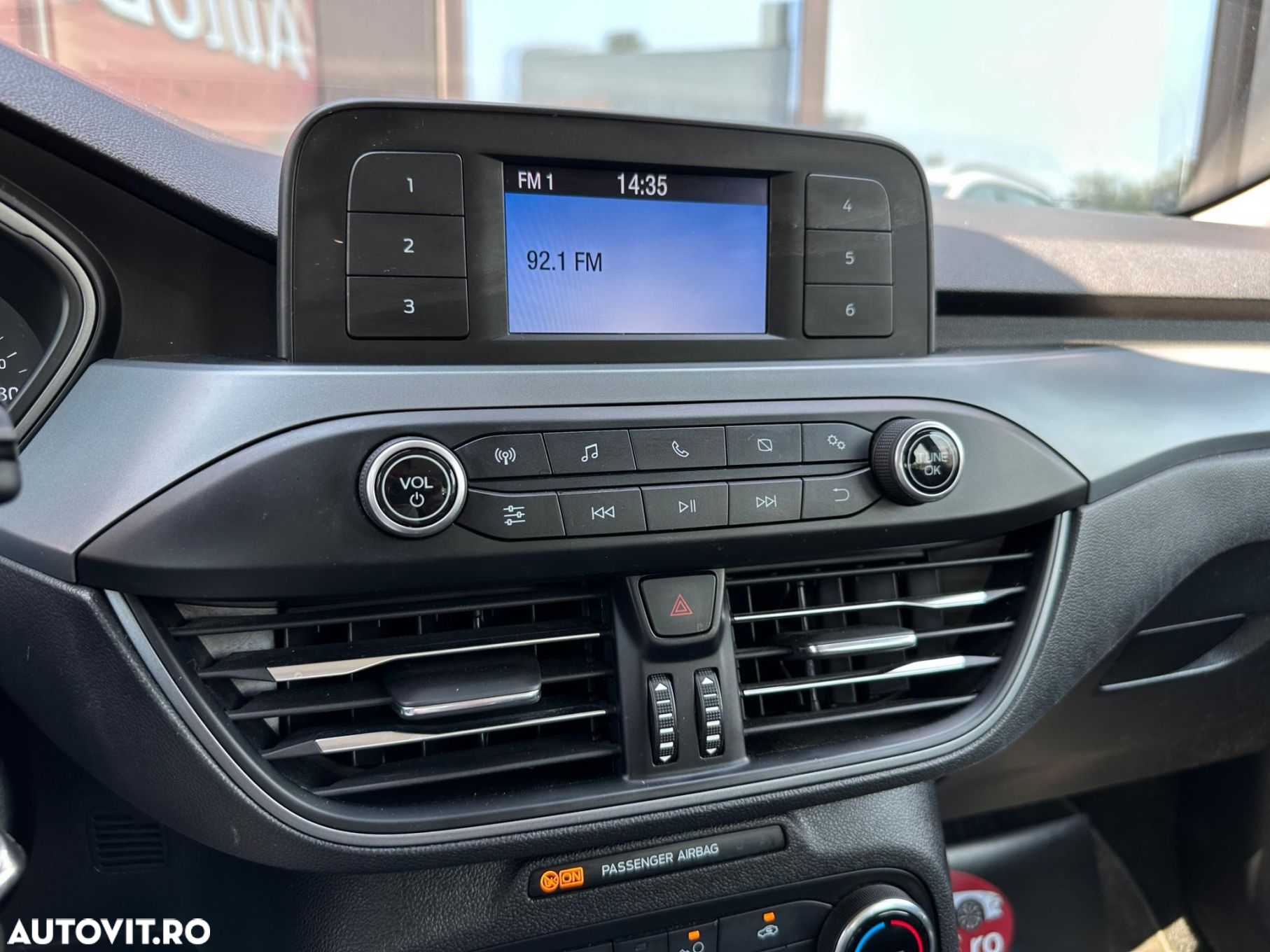 Ford Focus - 11