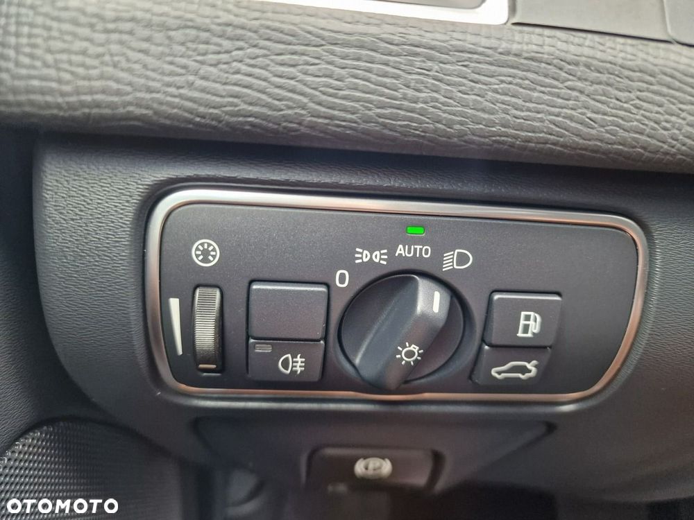 Volvo XC 60 D4 Geartronic Ocean Race - 37