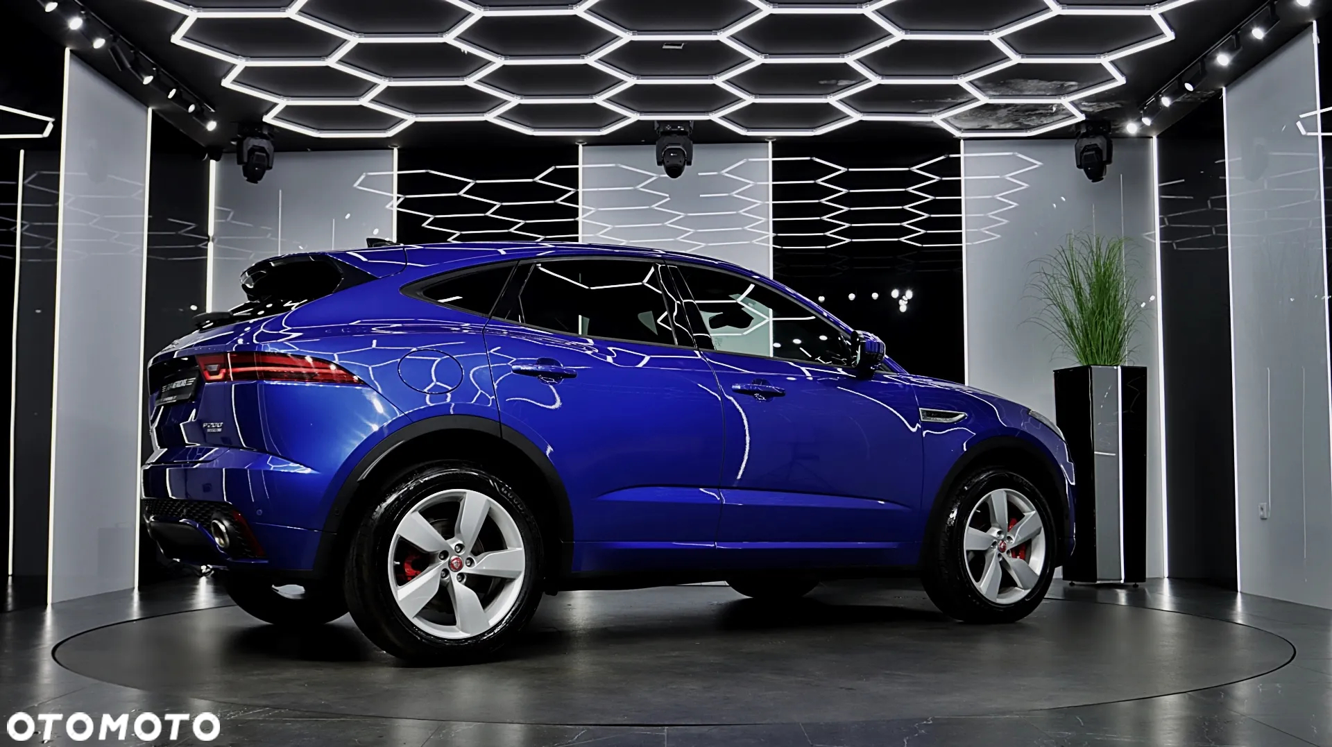 Jaguar E-Pace 2.0 i4P AWD R-Dynamic SE - 11