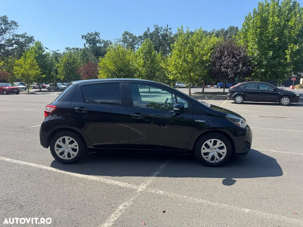 Toyota Yaris 1.5 VVT-i HSD Exclusive Premiere - 11