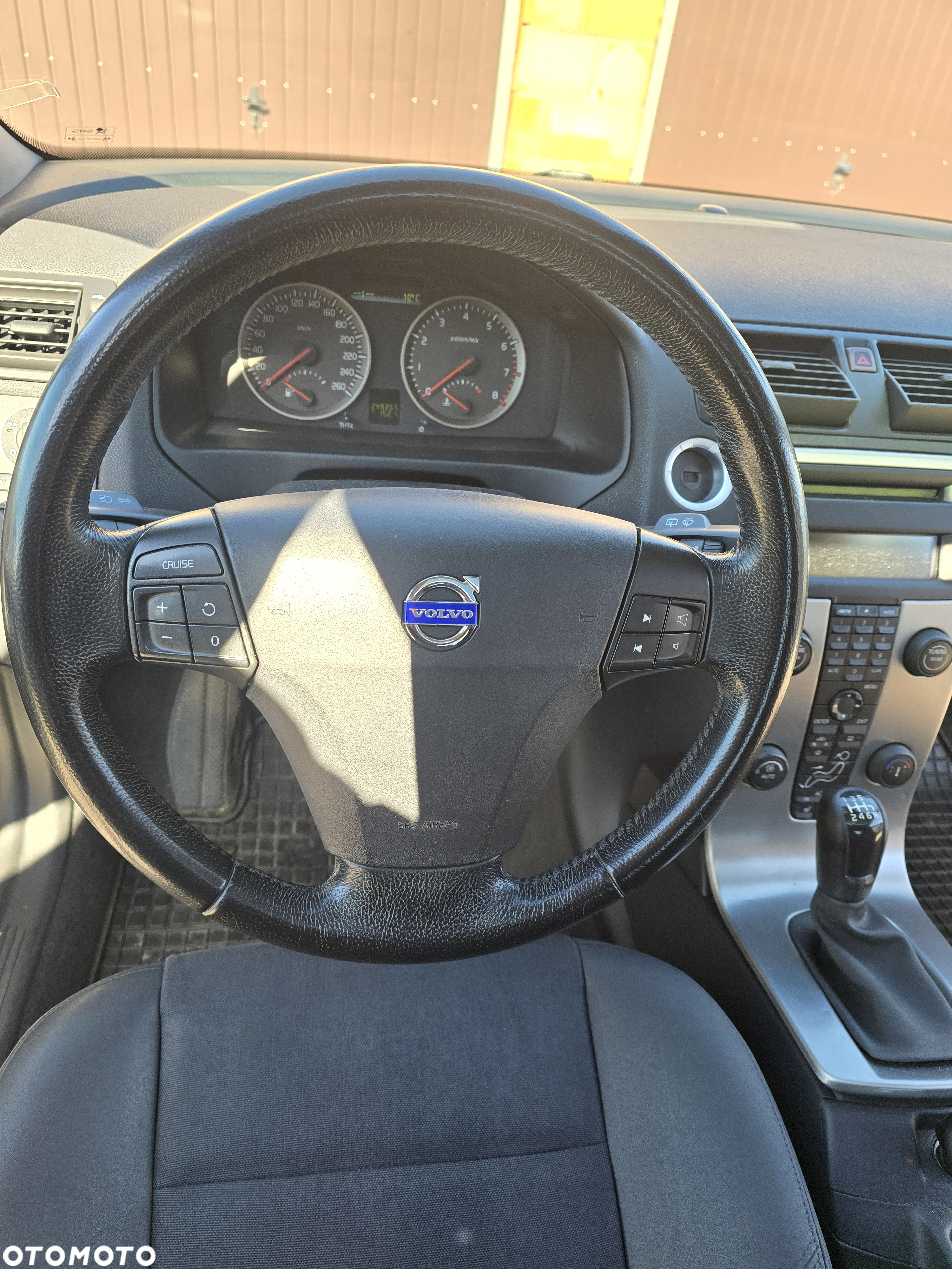 Volvo C30 T5 Momentum - 8