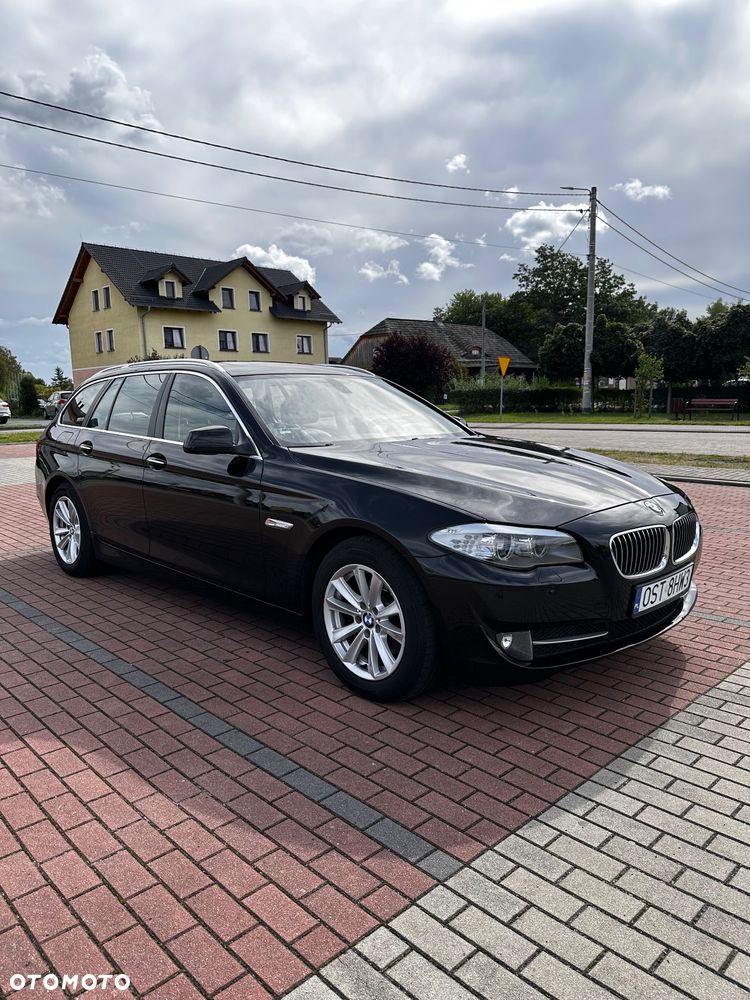BMW Seria 5 520d Touring - 1