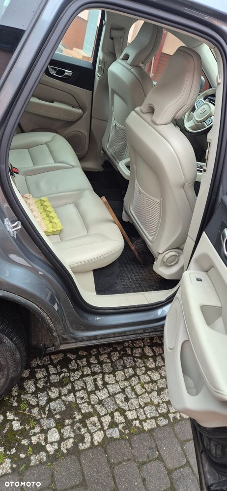 Volvo XC 60 D5 AWD Inscription - 8