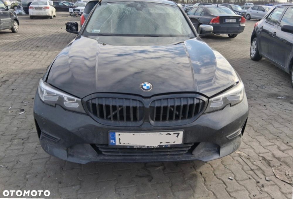 BMW Seria 3 318i Sport - 1