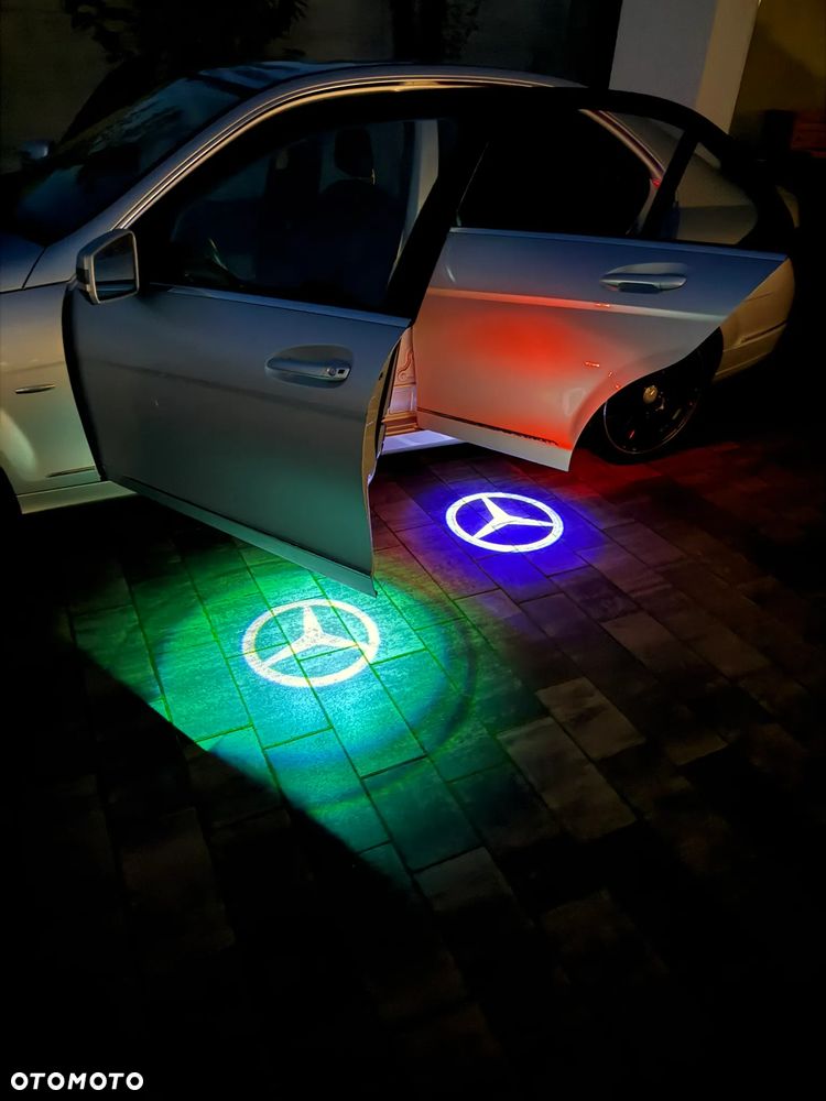 Mercedes-Benz Klasa C 220 T CDI DPF Automatik Avantgarde - 16