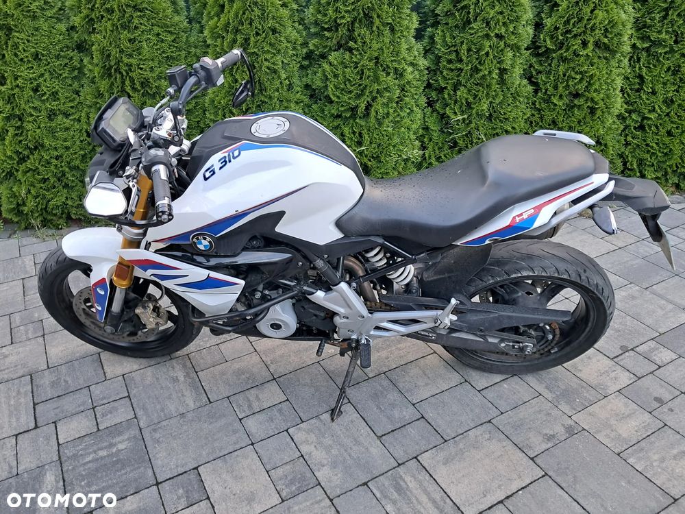BMW G - 10