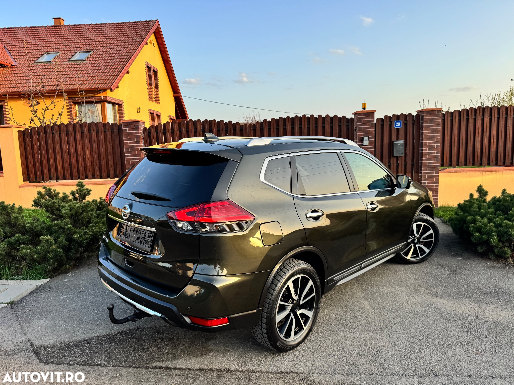 Nissan X-Trail 2.0 dCi ALL-MODE 4x4i Xtronic Acenta - 4