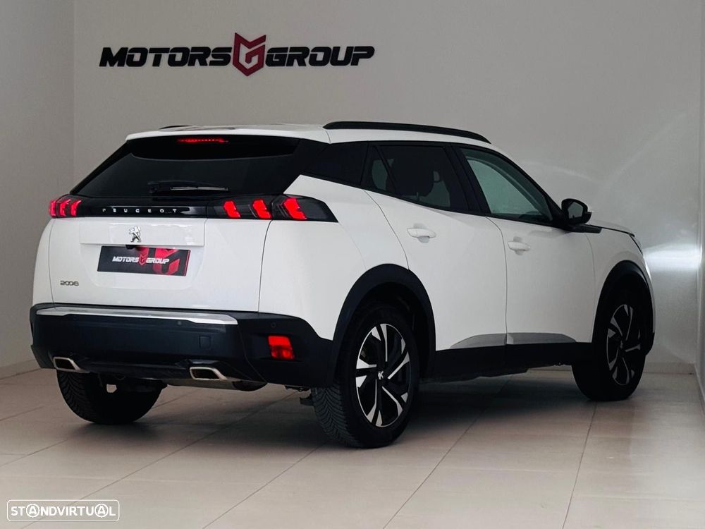 Peugeot 2008 1.5 BlueHDi Allure Pack EAT8 - 17