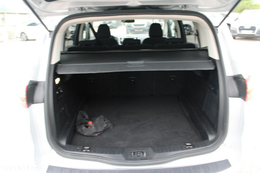 Ford S-Max - 15