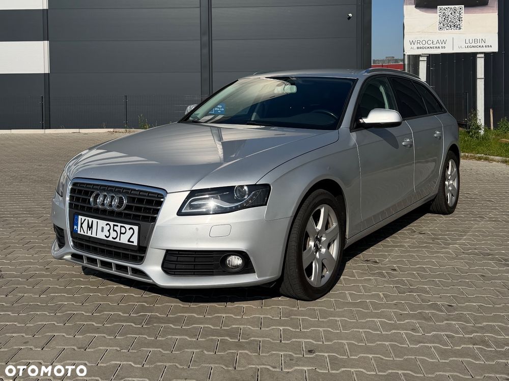 Audi A4 B8 (2007-2015), 2011