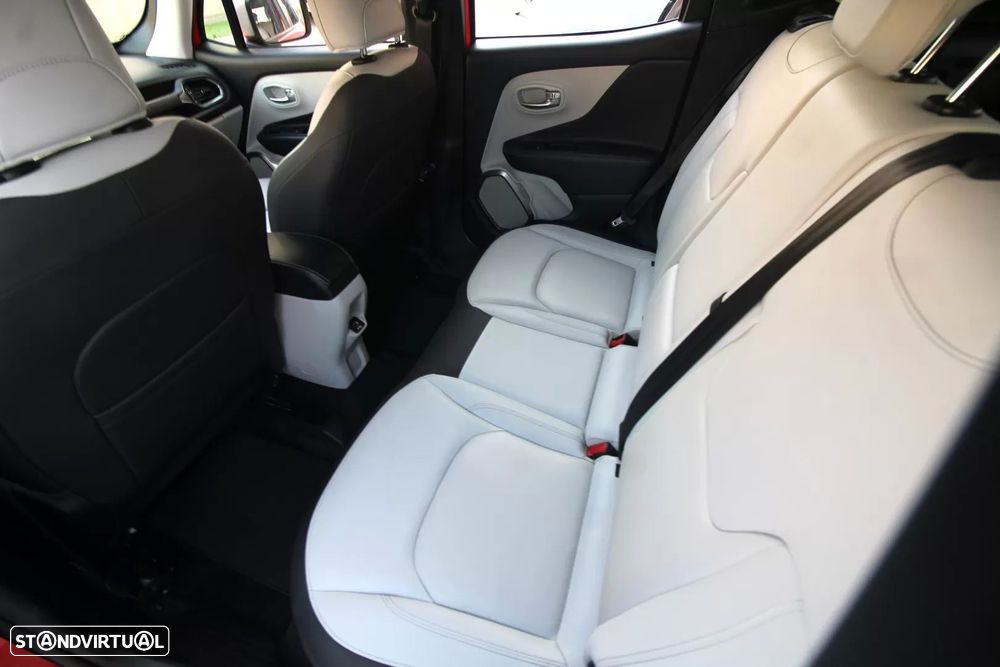 Jeep Renegade 1.4 MultiAir DSG Limited - 17