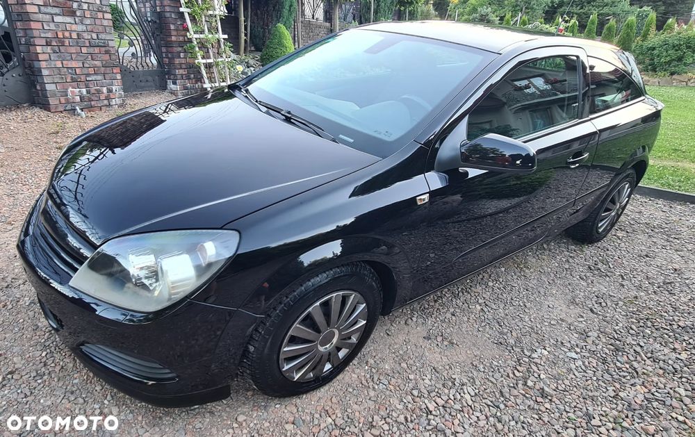 Opel Astra GTC 1.4 - 9
