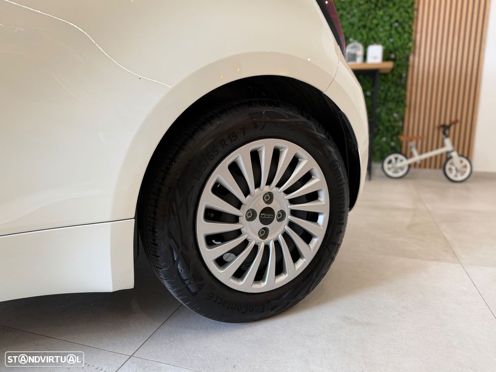 Fiat 500e Action - 4